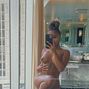 OfficialPettyLevels / Armaj.b / pettylevelsofficial Nude Leaks Photo 2