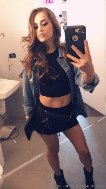 officialsofiereyez Nude Leaks Photo 2