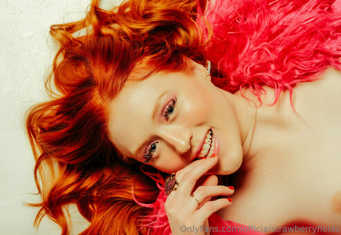 officialstrawberryfields Nude Leaks Photo 4