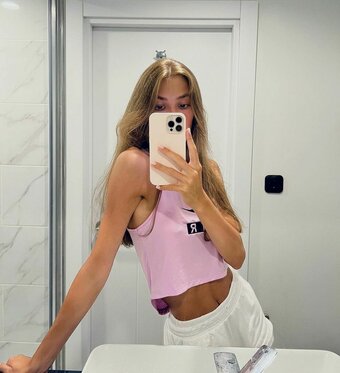 ofkris / ancientvlog / ofkrisy / woke_swe Nude Leaks OnlyFans Photo 2