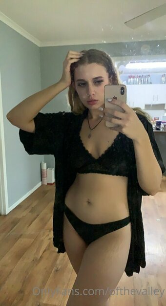 ofthevalley Nude Leaks Photo 23