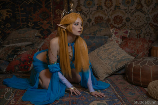 ofudgebuni Nude Leaks Photo 5