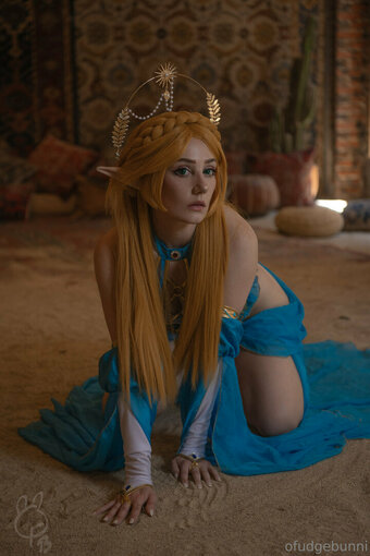 ofudgebuni Nude Leaks Photo 6