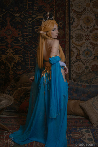 ofudgebuni Nude Leaks Photo 7