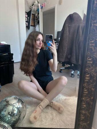 ofudgebuni Nude Leaks Photo 17