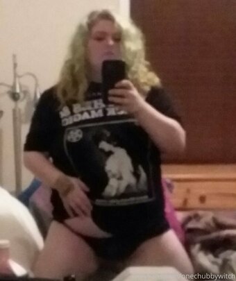 onechubbywitch Nude Leaks Photo 22