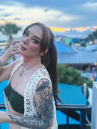 onevegetabletwo / chloeblackz Nude Leaks OnlyFans Photo 14