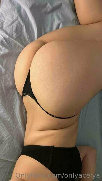 onlyacelya Nude Leaks Photo 25