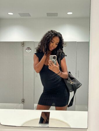 onlybombshell Nude Leaks Photo 26