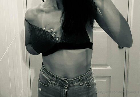 onlydancerr Nude Leaks Photo 10