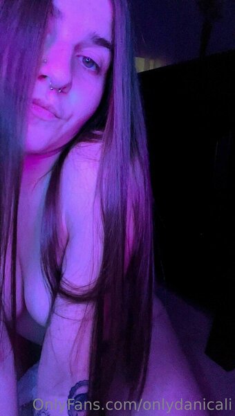 onlydanicali Nude Leaks Photo 30