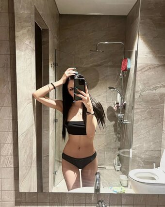 onlykrisssty / kriss_kissss Nude Leaks OnlyFans Photo 20
