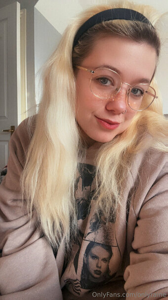 onlyraine Nude Leaks Photo 26