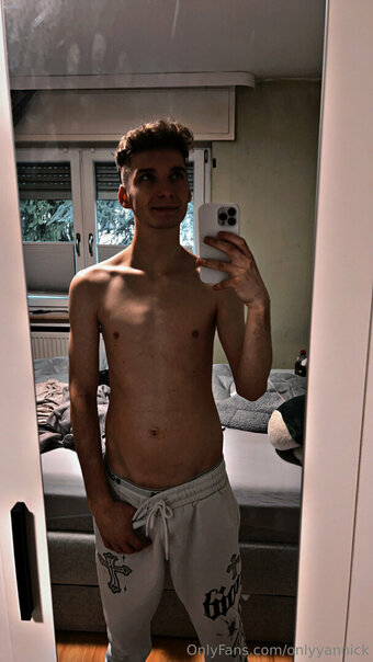 onlyyannick Nude Leaks Photo 5