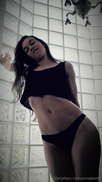 onnabront Nude Leaks Photo 26