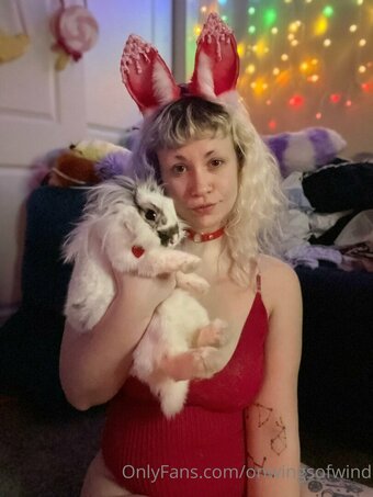 onwingsofwind Nude Leaks Photo 22