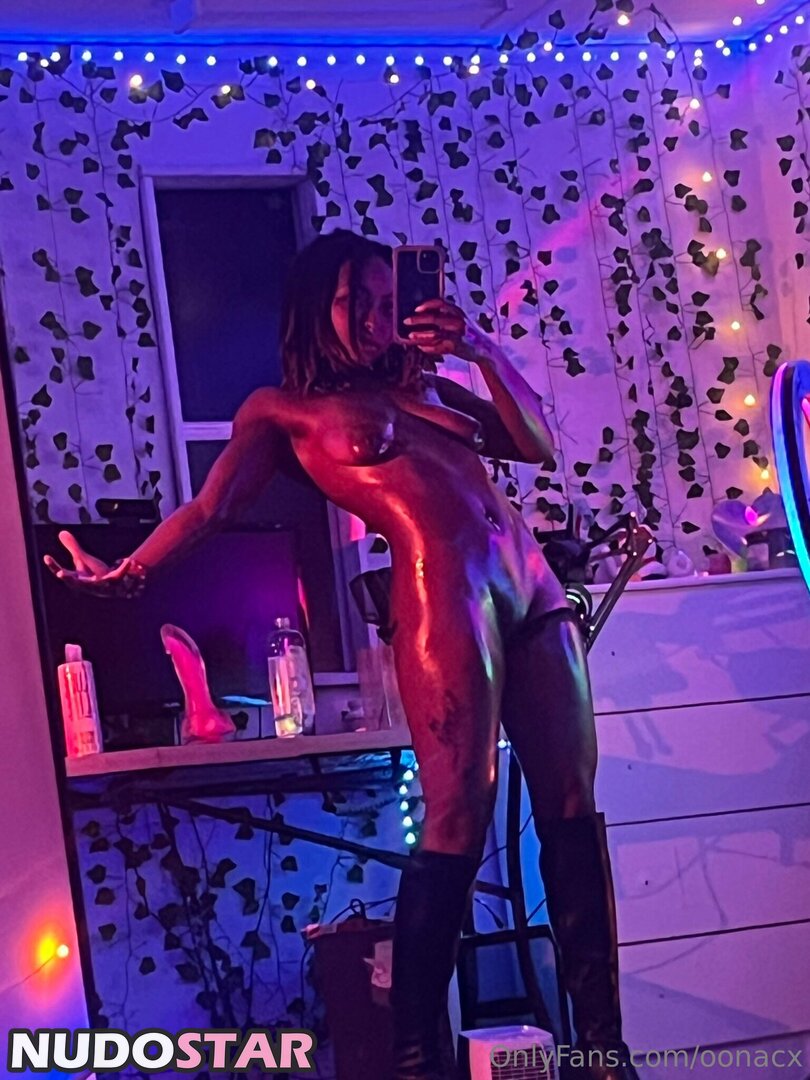 oonacx Nude  9