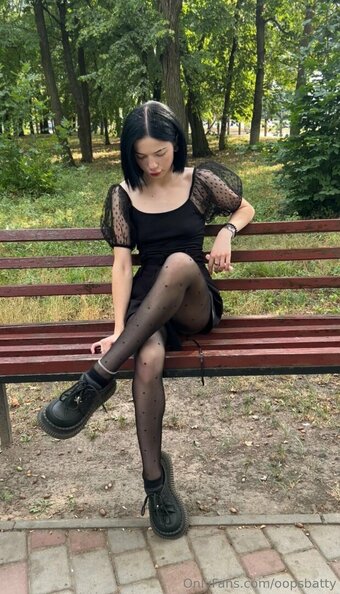 oopsbatty Nude Leaks Photo 1