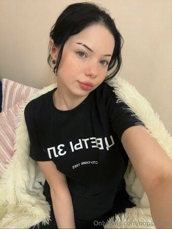 oopsbatty Nude Leaks Photo 6