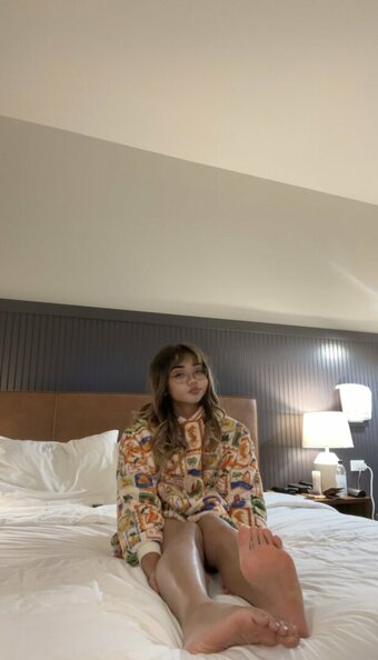 OWompfu / https: / lixisaay Nude Leaks Photo 26