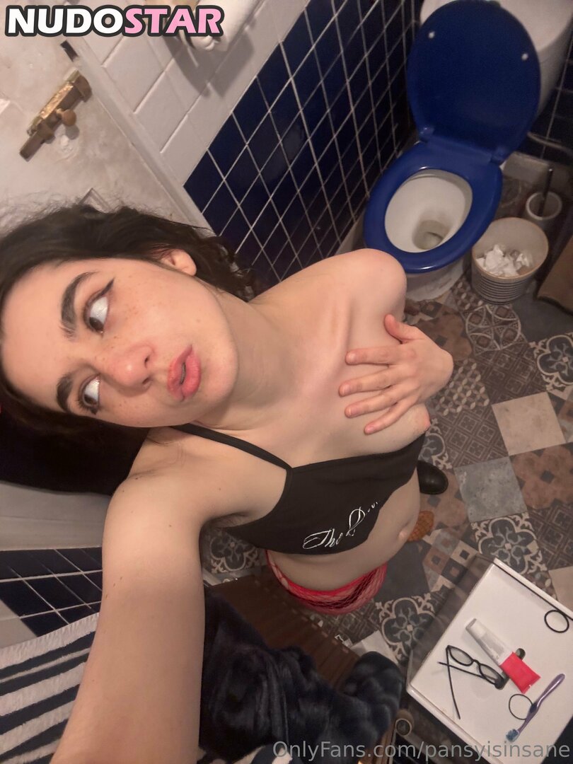 Sensual Pansy unveiling her nude leaks