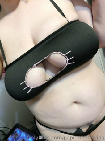 papitamothwing Nude Leaks Photo 7