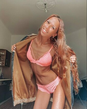 Paris Devine / MissParisDivine / https: / parisdevine Nude Leaks Photo 2