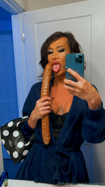 parisphan Nude Leaks Photo 18