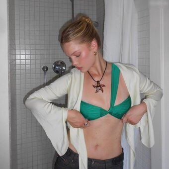 pdm.clara Nude Leaks Photo 9