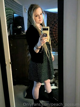 peach_possum Nude Leaks Photo 4