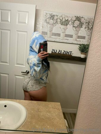Peachyyleoo / Jasminponceee Nude Leaks OnlyFans Photo 21