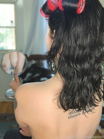 peepeach Nude Leaks Photo 2