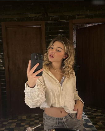 Perle_btr / Perleeee / _perle_btr / lapetiteperleofficial Nude Leaks OnlyFans Photo 28