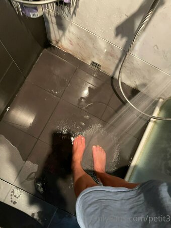 petit3 Nude Leaks Photo 8