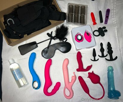 petitebabylee Nude Leaks Photo 19