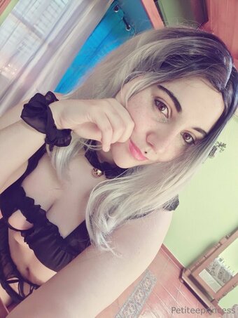petiteeprincess petiteeprincess