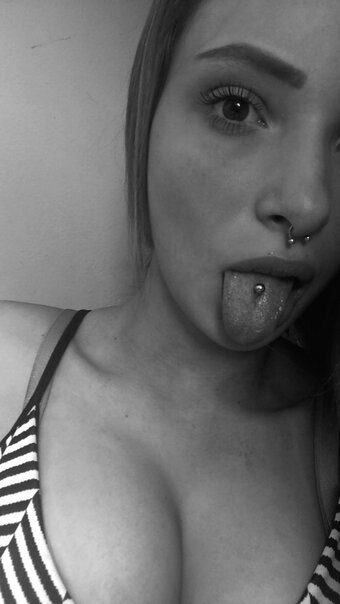 Petrópolis / RJ / barbsslora / renatachristt / valeskabarbss Nude Leaks OnlyFans Photo 4