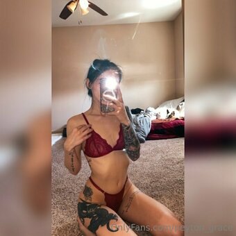 peyton_grace Nude Leaks Photo 28