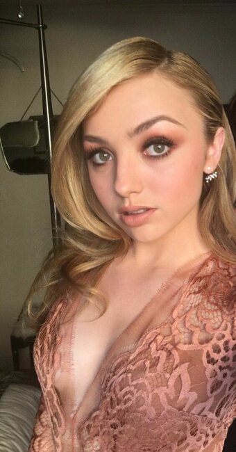 peytonlist Nude Leaks Photo 2