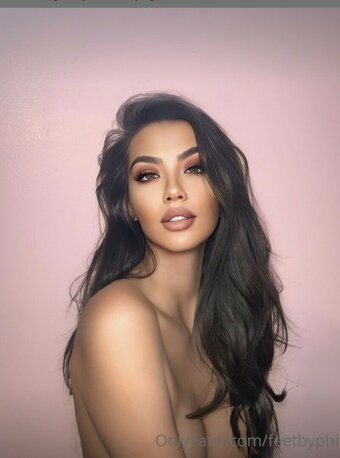 Phi Tran / feetbyphi / missphitran Nude Leaks OnlyFans Photo 23