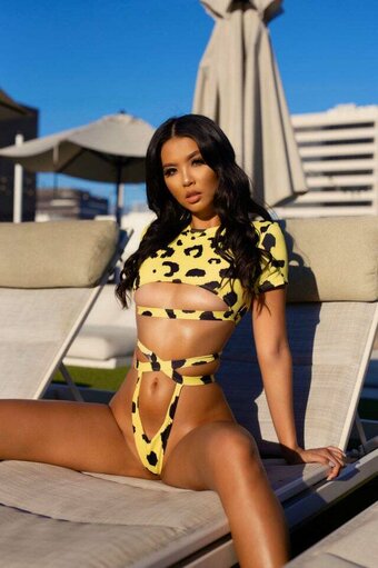 Phi Tran / feetbyphi / missphitran Nude Leaks OnlyFans Photo 24