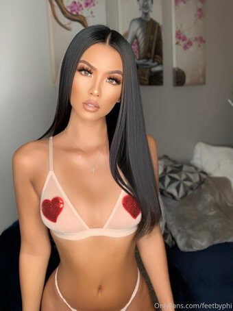 Phi Tran / feetbyphi / missphitran Nude Leaks OnlyFans Photo 27