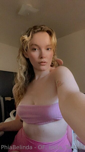 phiabelinda Nude Leaks Photo 20