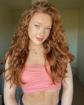 phoebeisginger / Phoebe / englishphoebex Nude Leaks OnlyFans Photo 2