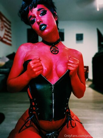 phoenfatale Nude Leaks OnlyFans Photo 23