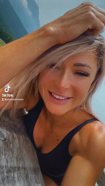 Pia Niedermeier / pianiedermeier Nude Leaks Photo 10
