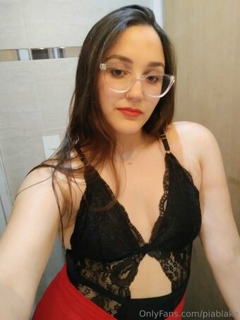 piablake Nude Leaks Photo 13