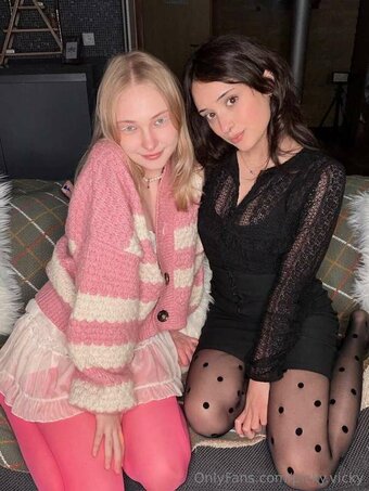 pickyvicky / https: / picky.vicky / simplyfunbypickyvicky Nude Leaks OnlyFans Photo 20