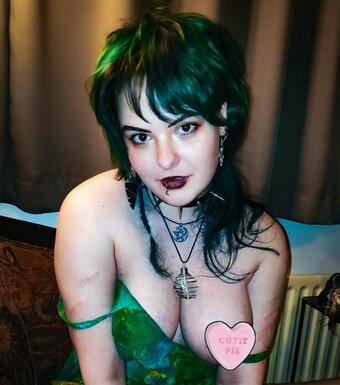 Pinegreentea Nude Leaks OnlyFans Photo 4