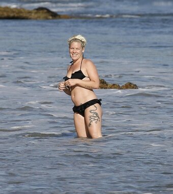 Pink Nude Leaks Photo 16